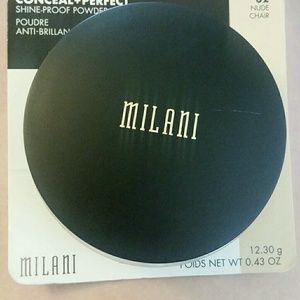Milani powder foundation